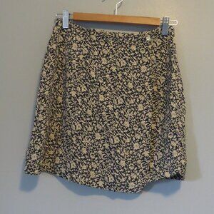 Vintage GAP Navy & Cream Floral Wrap Mini Skirt Sz 4